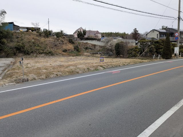 前面道路含む現地写真です