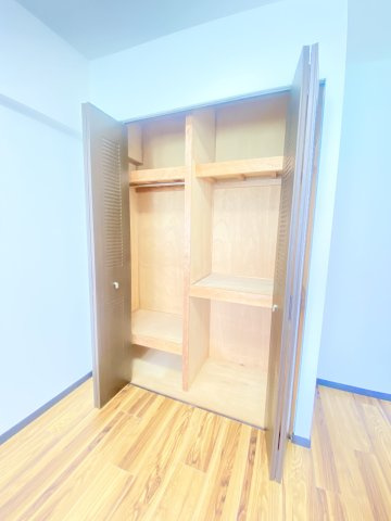 北東洋室収納、お子様部屋としてもご利用いただけます♪