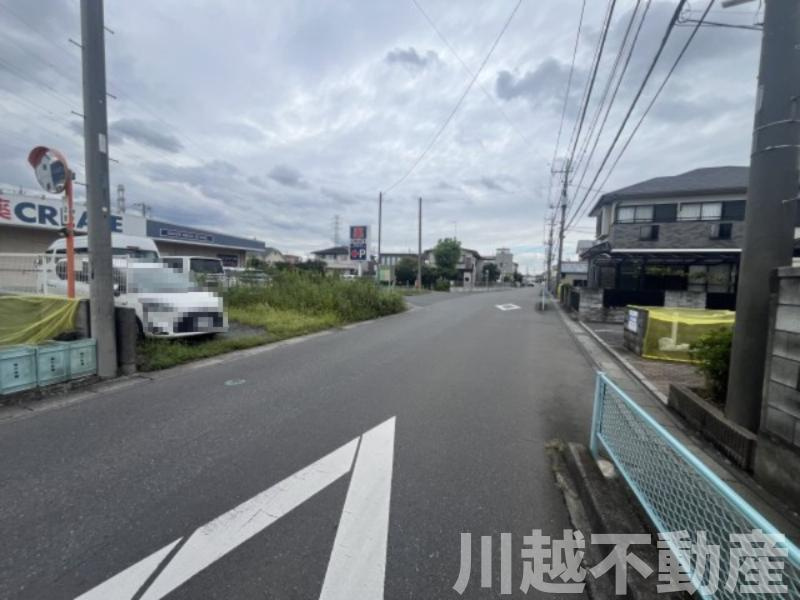 前面道路含む現地写真です