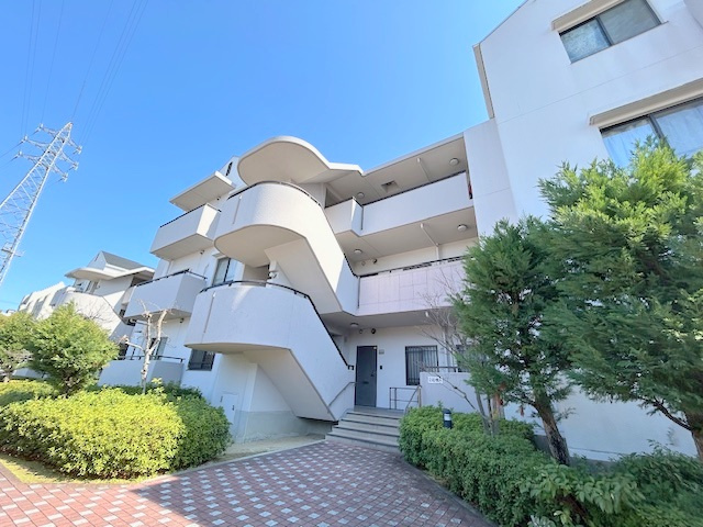 外観：327002177327