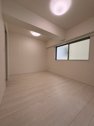 洋室約6.2帖のウォークインクロゼットです。
