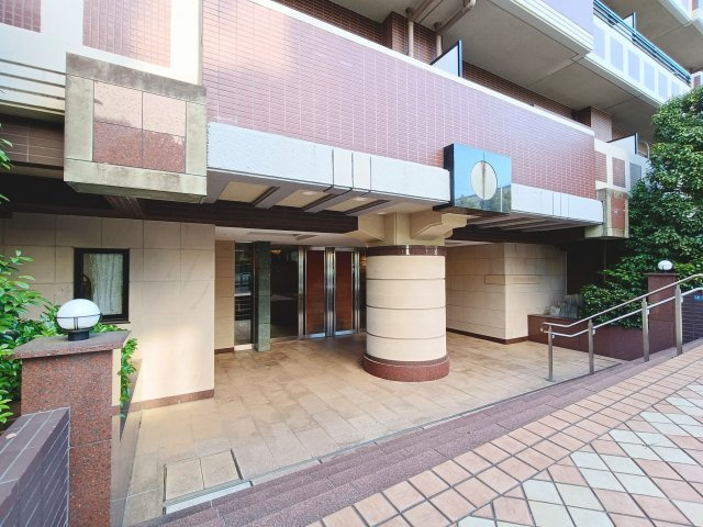 【エントランス】