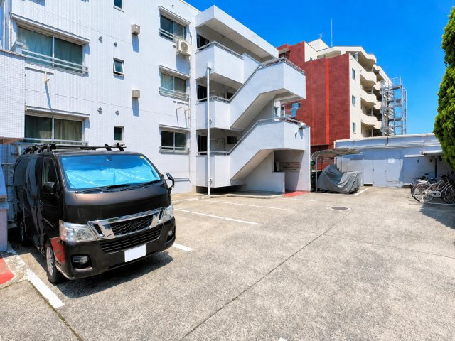 ◆ゆったりとした駐車スペースを確保いたしました。　