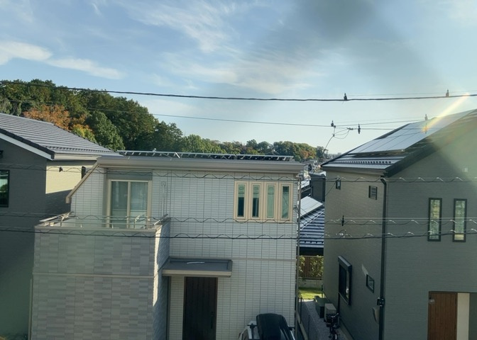 眺望を気にして物件を探す場合、前面に建物が建っていないか現地で確認しましょう！前面に建物があると景色はもちろん、日当たりや風通しにも影響が出てきます。住んだ時のことを想像しながら現地見学をしましょう。
