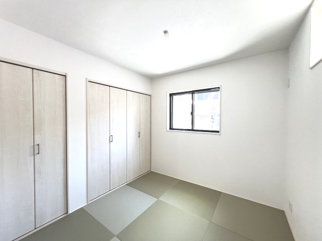 ゆったりとくつろげる和室です