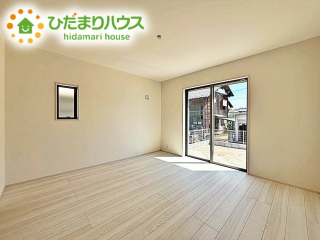 通風・採光にも優れ、心地よい光と風があふれています。　贅沢といえるほどの豊かな居住性と、プライドを満たすクオリティが見事に調和した住空間。