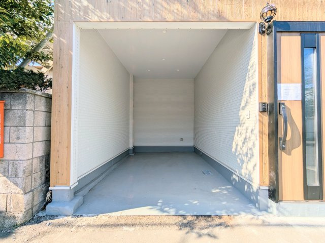 ～ビルトイン駐車場　写真～