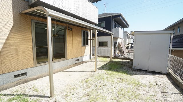 ひろびろ物置つき南庭　ドッグラン、ガーデニングなど活用できます
