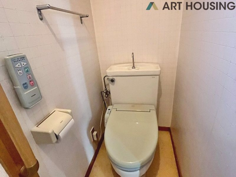 コンパクトで使いやすいトイレです