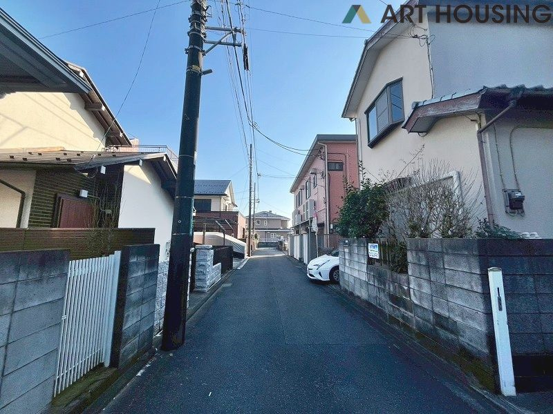 前面道路含む現地写真です