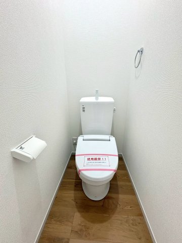 清潔感とうれしい機能性を兼ね備えた、使いやすいシャワートイレ。