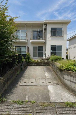 敷地内に無償の専用駐車場があります！