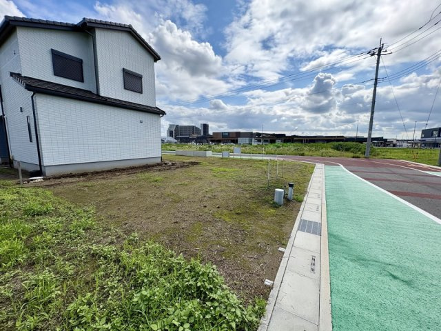 JR武蔵野線「吉川美南」駅徒歩5分！敷地約45坪・ご家族のライフスタイルに合わせた自由設計が可能です！当社無料の間取り作成も承ります！建物イメージや資金計画などお気軽にご相談ください。