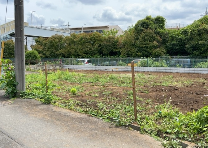 最寄り駅が近いなどの交通アクセスが良い土地だと暮らしやすいですよね。通勤・通学の観点から土地を選ぶことも大切です！自身や家族のライフワークからあったの物件を探しましょう！当社営業がお力になります！