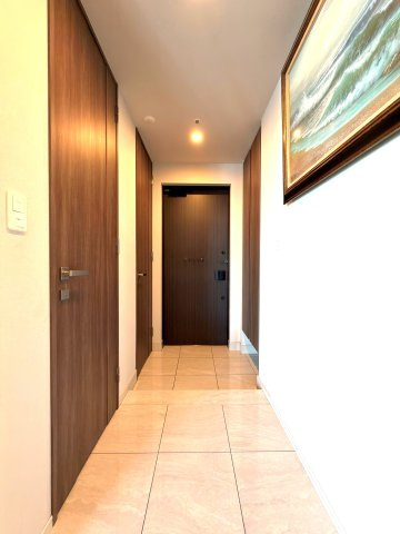 玄関(約1.4帖のSIC)