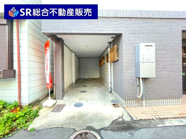 駐車スペース1台ございます！（車種による）