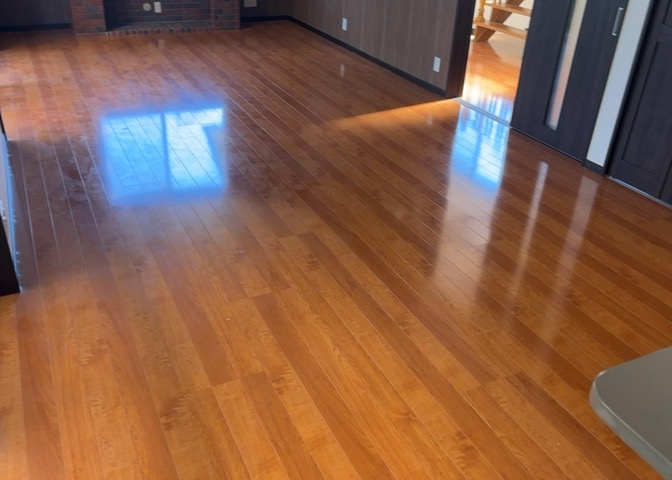 ダイニングにはダイニングテーブルセットなどを置くことが多く、間取りにおいて「D」と略記されますが、食事を作るときの作業場として使用したり、朝食を食べたりするときだけに使われるケースも少なくありません。