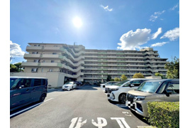 越谷市平方南町の中古マンションの外観