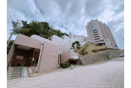 サンパーク嵐山 仲介手数料無料 の外観