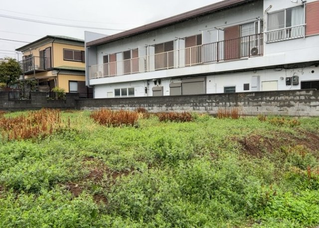 家を建てる前提で土地を探している場合、地盤の丈夫さは譲れない条件の一つです。地盤が脆弱だと追加工事が必要となります。また、過去に地盤沈下や液状化現象を起こした土地は、できるだけ避けた方がいいでしょう。