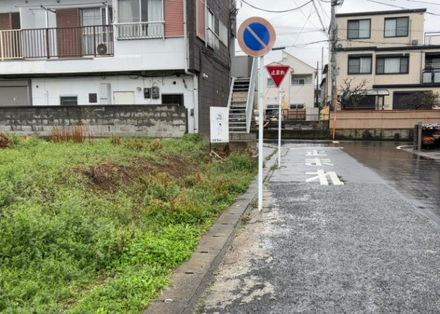 人が暮らすうえで日光は大切な要素となります。日当たりの良さは譲れないポイントですね。併せて近くに大きな建築物の建築予定がないか、あるいはそれが可能な土地が近くにないか事前に確認することもお勧めします。
