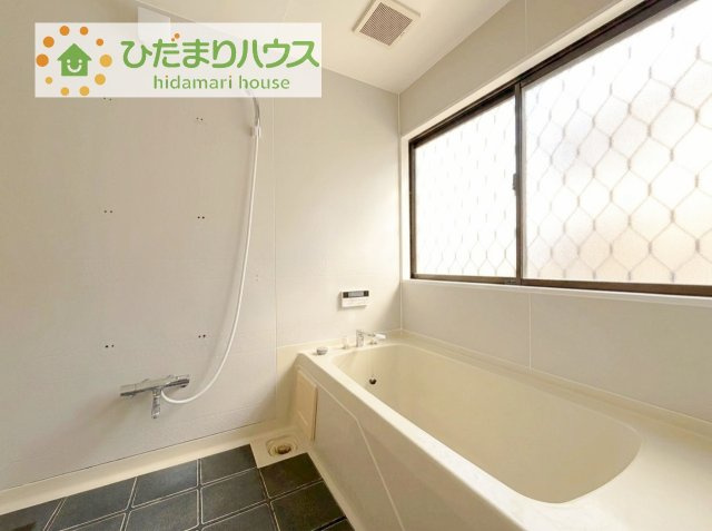 大人が足を伸ばしても十分な広さ！一人でゆっくりくつろぐ時間も大切です！