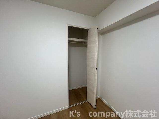 サービスルーム4.5帖◇収納や趣味のお部屋などにもご利用いただけます◇