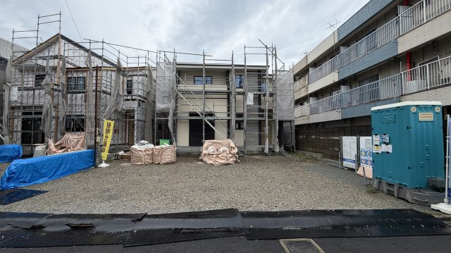 道路から敷地への出入りがしやすく、駐車スペースもゆったり。車の切り返しがしやすく、毎日の駐車もスムーズです。