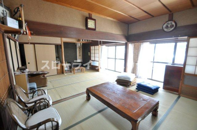 続き間和室東側