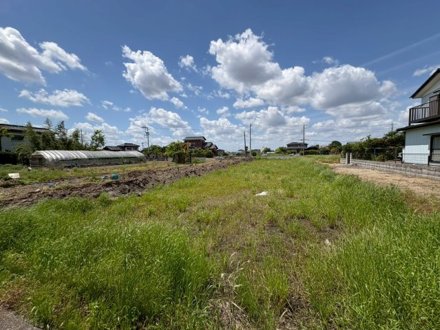 ■2区画　お好きなハウスメーカーで建築可能です！　■土地面積約123坪！　■千間台小学校徒歩19分(1500ｍ)・千間台中学校徒歩15分(1200ｍ)