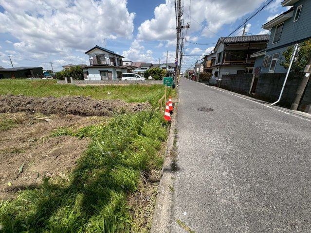 ■2区画　お好きなハウスメーカーで建築可能です！　■土地面積約123坪！　■千間台小学校徒歩19分(1500ｍ)・千間台中学校徒歩15分(1200ｍ)