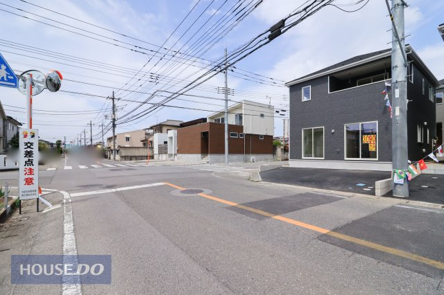【前面道路】道幅や駐車など、ご確認ください。
