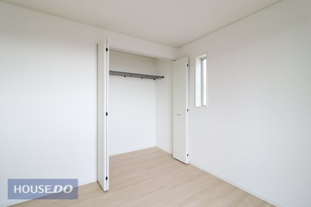 【収納】しっかり収納がついております！各居室にしっかり収納がついているので、荷物が増えても安心ですね！お部屋を広く使うためにも収納スペースは必要です。