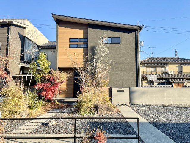 外観：334000217222