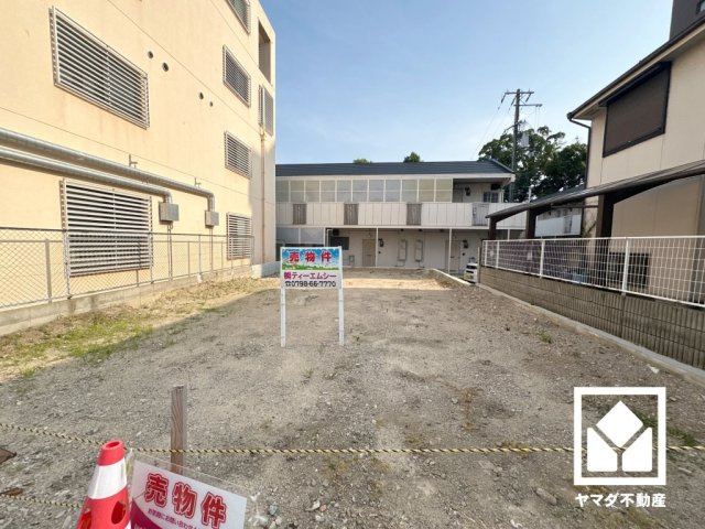 余裕のある間口約8.81mで、駐車スペースや玄関アプローチが確保しやすく、間取りの自由度が高まります。