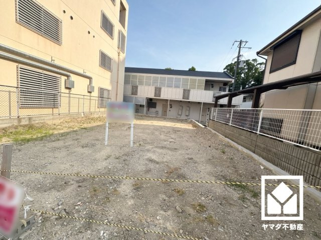 家族との時間も、自分だけの時間も心地よく過ごせる住まいを描ける土地です。