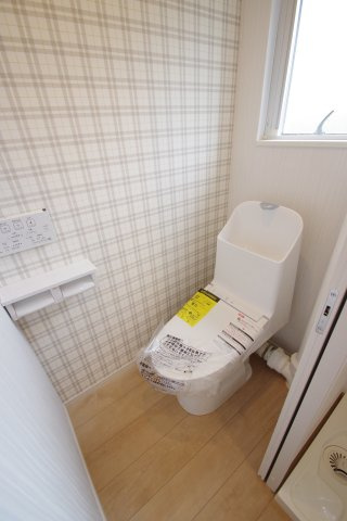トイレ新規交換済み