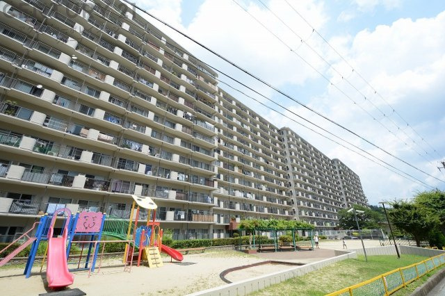 外観：328000357061