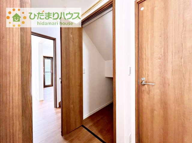 収納場所に困る掃除機や掃除用具はこちらへ！！