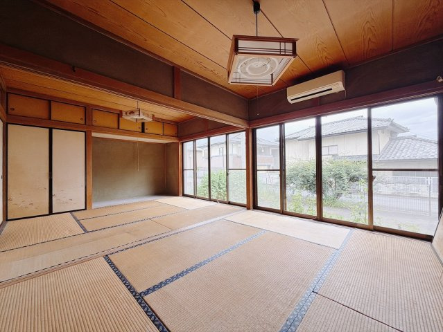 ■和室｜旅館のような趣を感じられる、くつろぎの住空間です。落ち着いた和の雰囲気が、日々の暮らしに癒しをもたらします♪