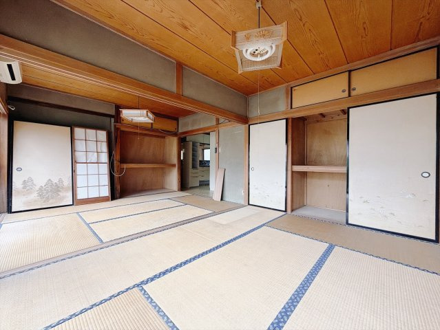 ■和室｜畳にはリラックス効果があるといわれています。フローリングでは感じることのできない圧倒的な寛ぎやすさを実感してください♪