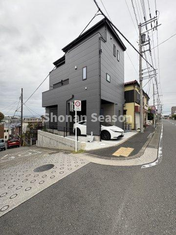 南東角地につき陽当たり＆開放感良好◎