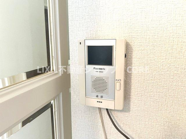学校から帰ったお子様のお留守番にも安心なセキュリティ設備ですね。