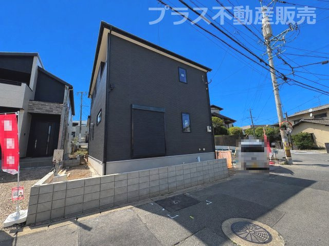 現地写真。プラス不動産販売なら、現場の全ての棟をまとめてご見学頂けます。