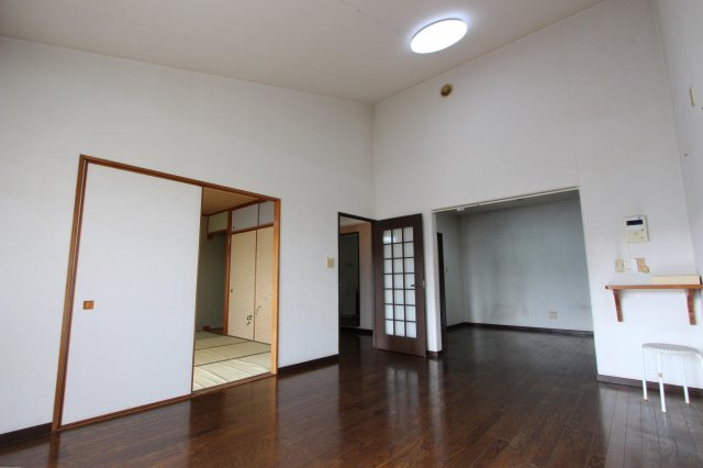 最上階だからこその天井高は魅力ですね！