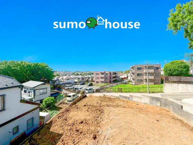 前面道路含む現地写真です