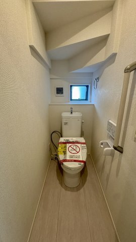 清潔感とうれしい機能性を兼ね備えた、使いやすいシャワートイレ。