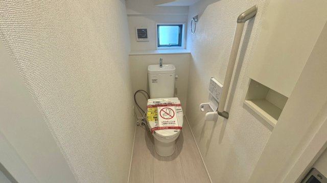 清潔感とうれしい機能性を兼ね備えた、使いやすいシャワートイレ
