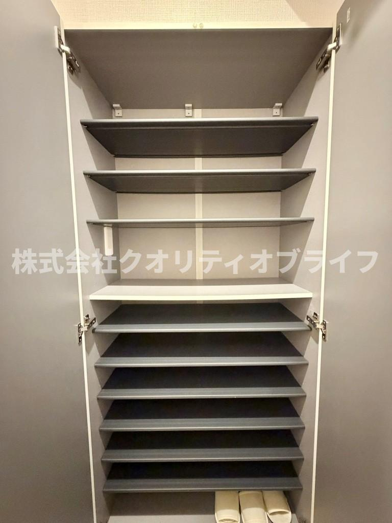 シューズボックス