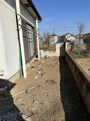 家庭菜園やガーデニングのスペースとして活用できるお庭です。